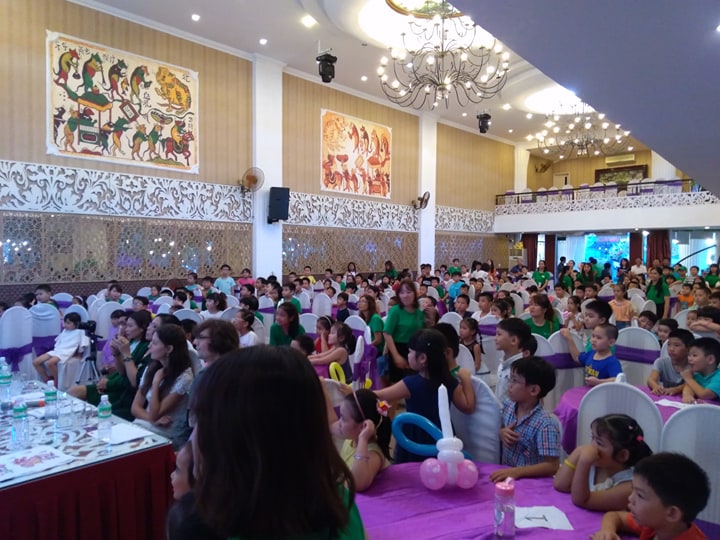 Biểu diễn ảo thuật đêm trung thu cho thiếu nhi