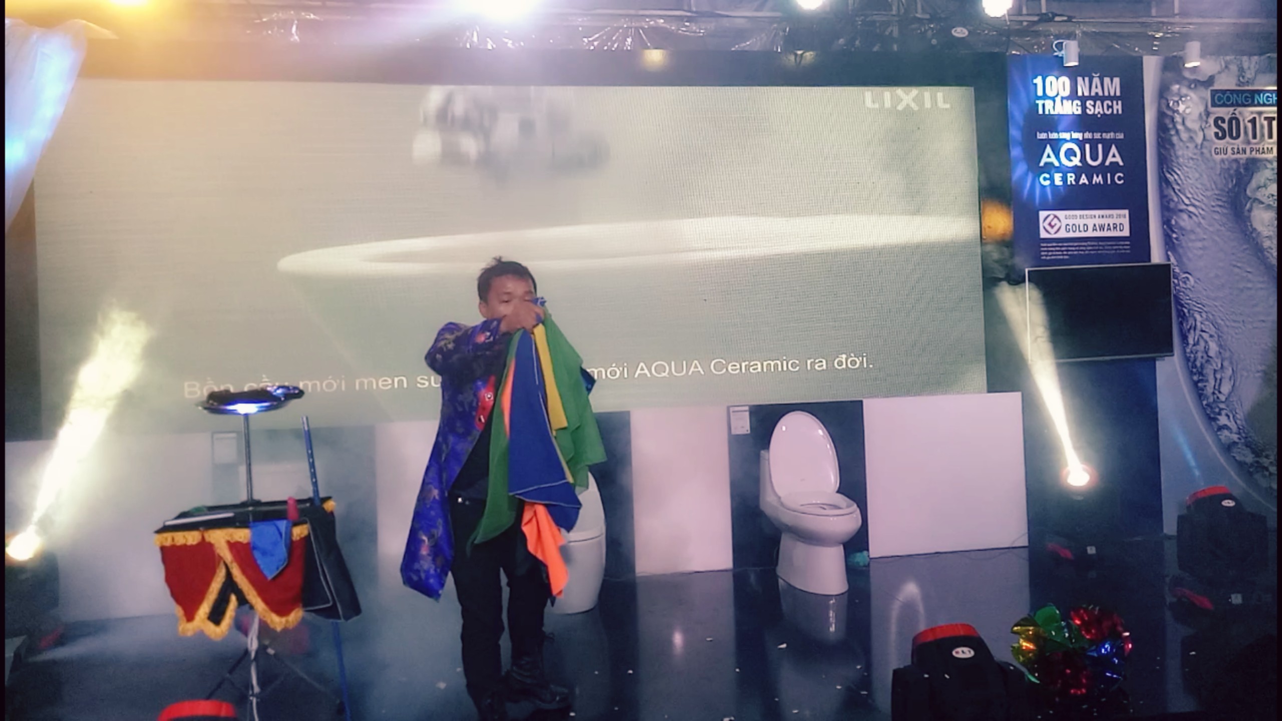 Biểu diễn các show ảo thuật trên khắp cả nước