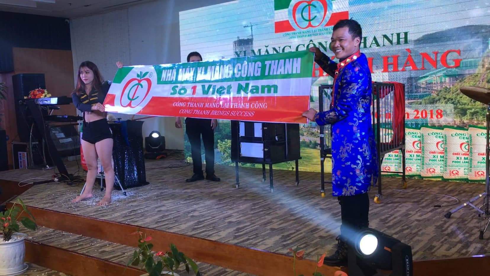 Biểu diễn các show ảo thuật trên khắp cả nước